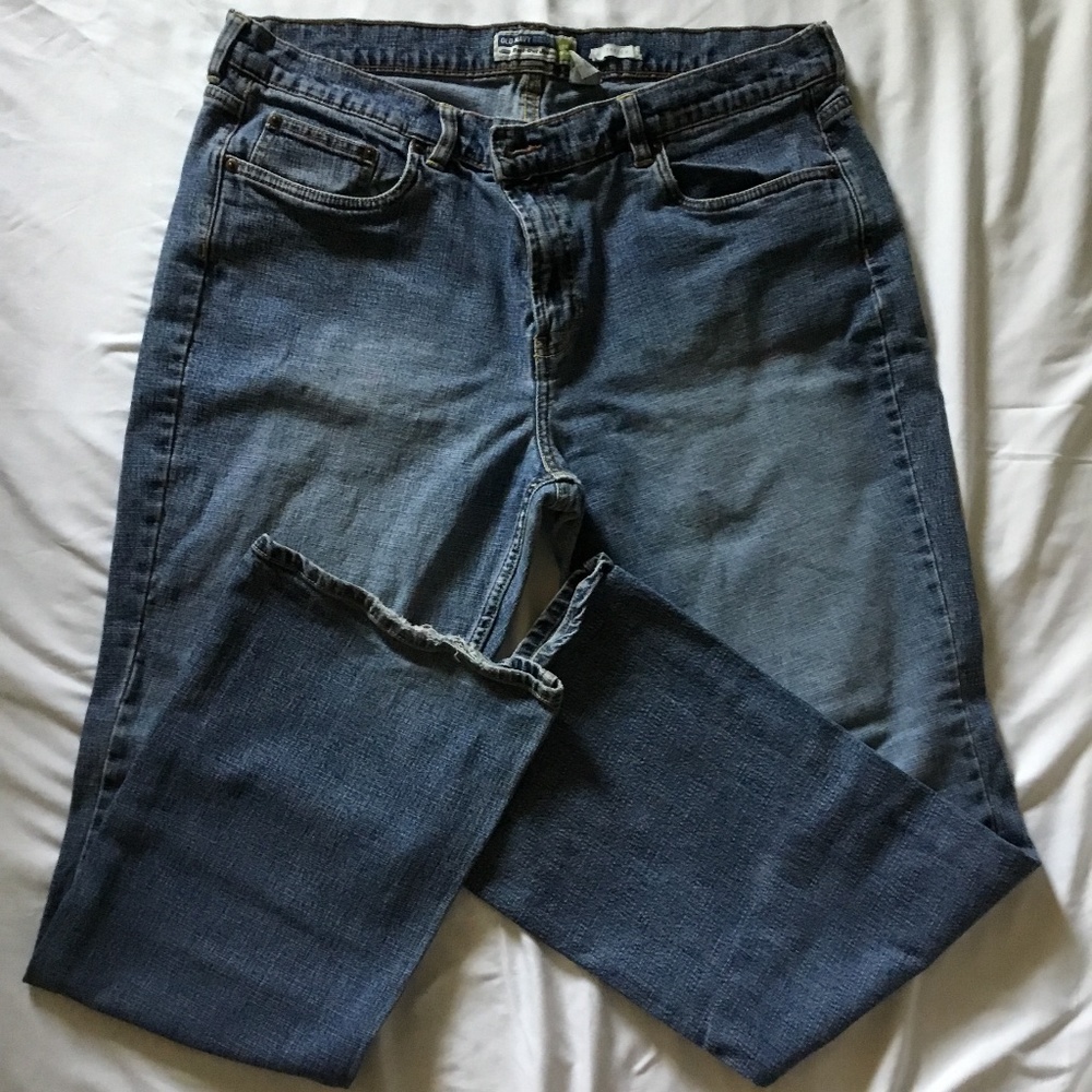 Old Navy Denim Jeans~Low Waist Boot Cut~Size 18 Short